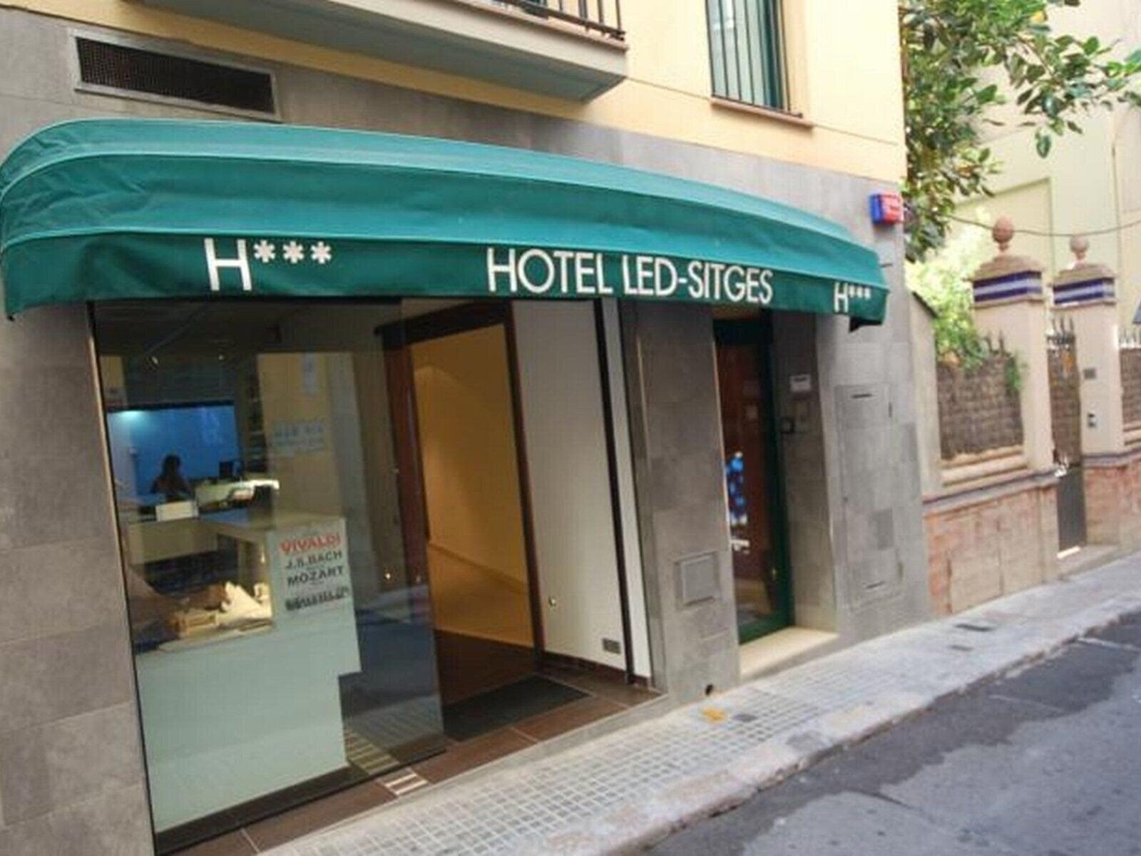 Готель Hotel Led Sitges 3*